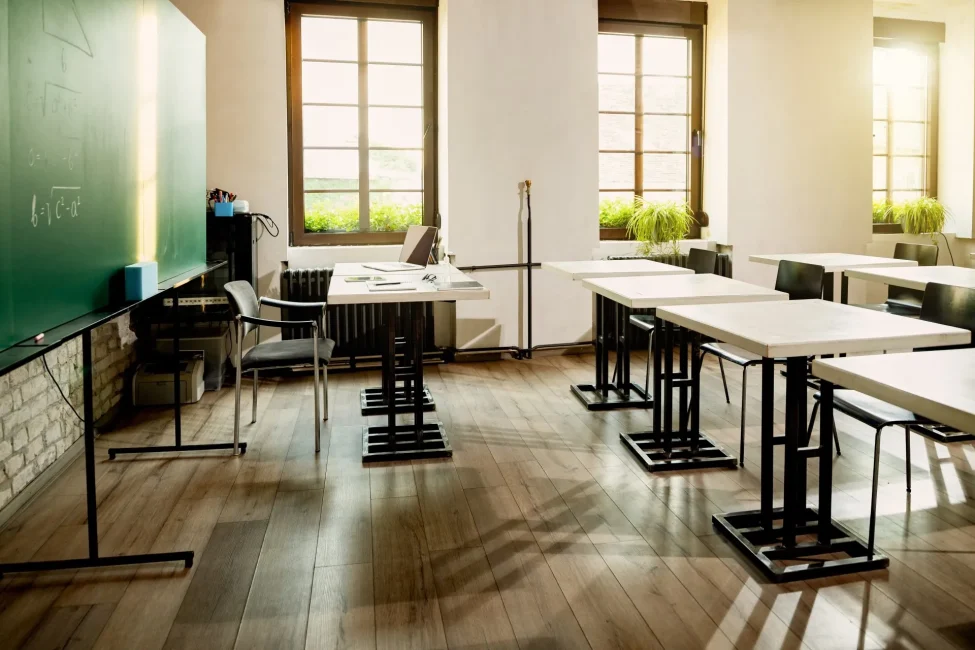 mobiliario escolar en Medellín